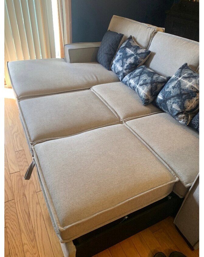 Sleeper couch - 1012 Ravens Crest Dr