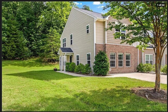 Foto del edificio - 6518 Ashebrooke Dr