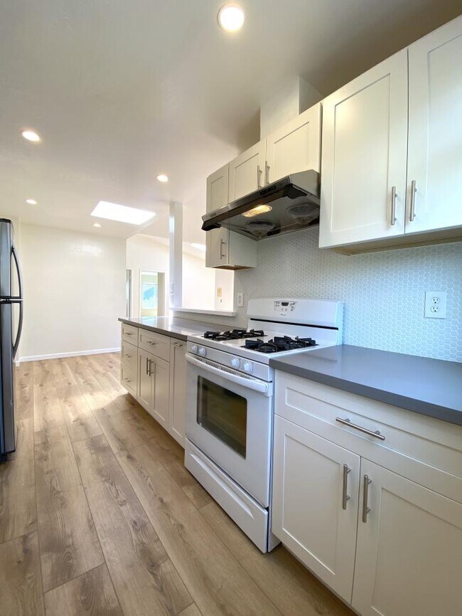 Foto del edificio - 3 bedroom in San Francisco CA 94124