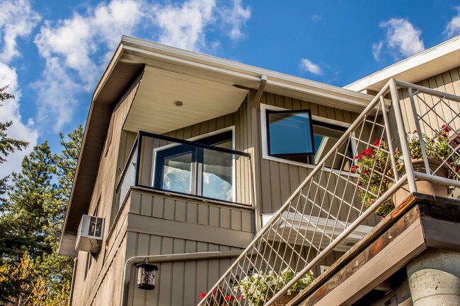 Foto del edificio - 1044 S Lakeview Heights