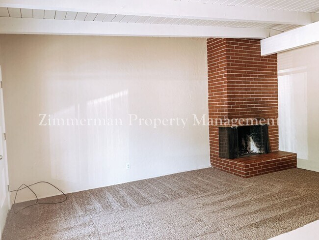 Building Photo - 20-20 W 38th Ave