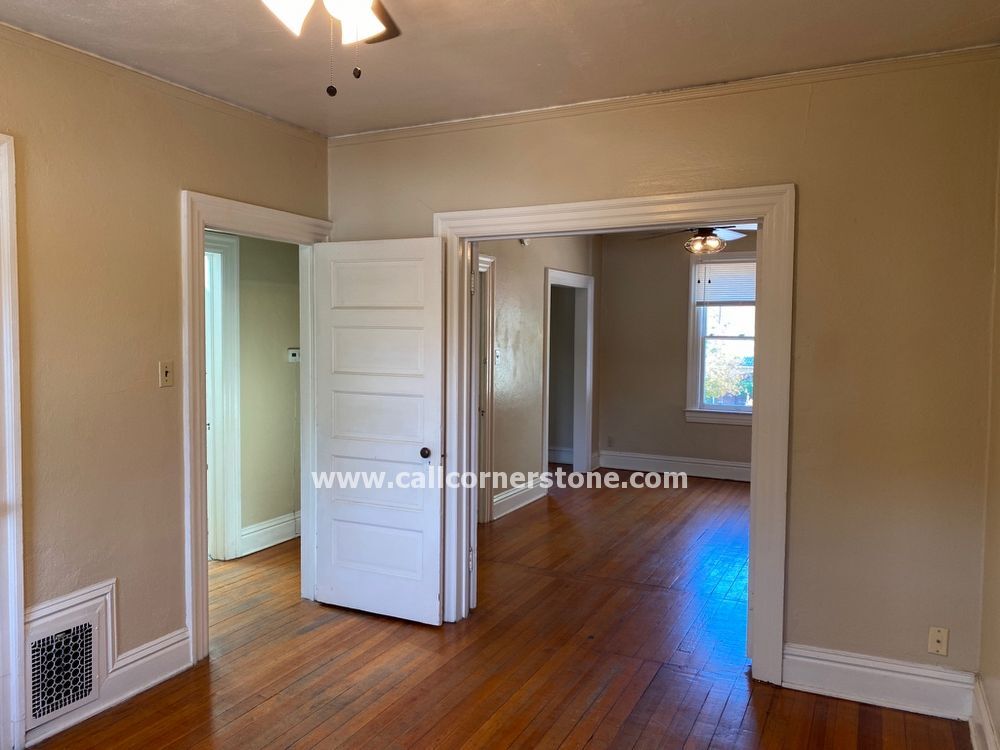 Primary Photo - 1203-1/2 N Nevada Avenue - 4