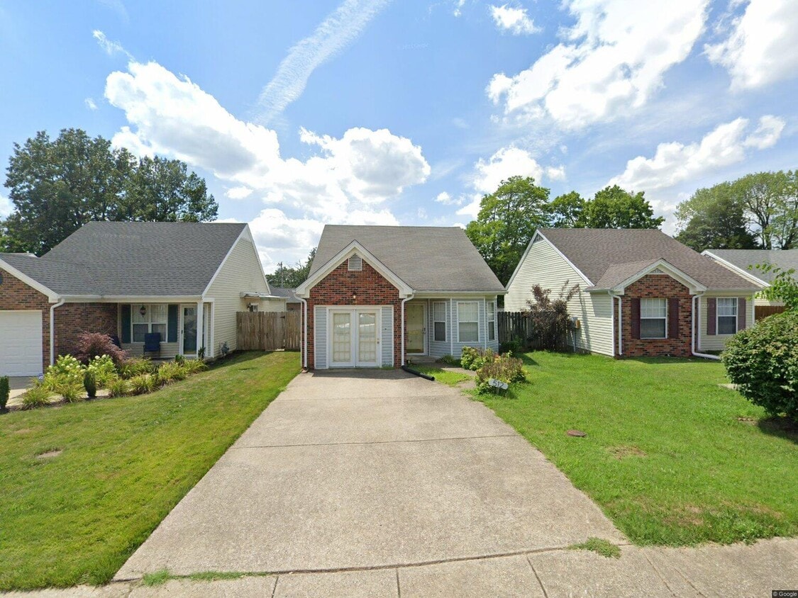 512 Southwind Dr, Hopkinsville, KY 42240 House for Rent in
