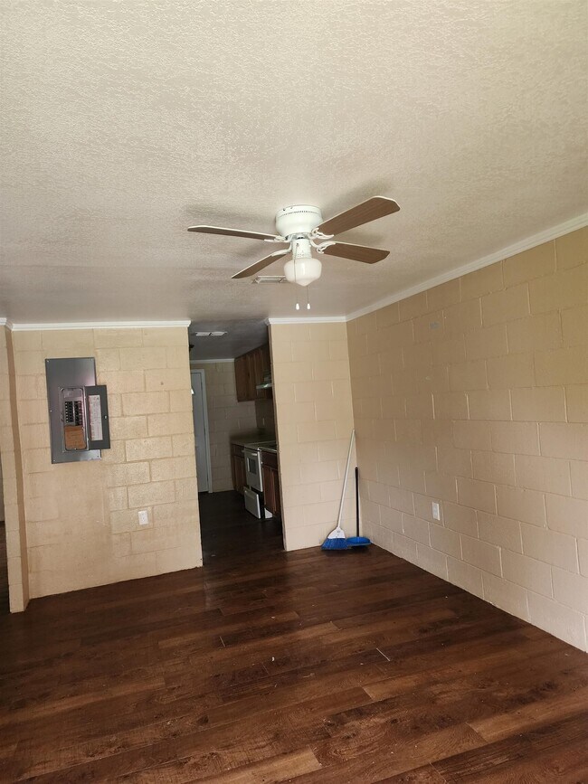 Foto del edificio - 113 Shelby Ln