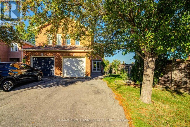 Building Photo - 2211 Dale Ridge Dr
