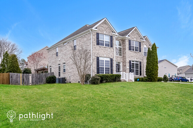 Foto del edificio - 108 N Honey Locust Dr, Thomasville, NC, 27360