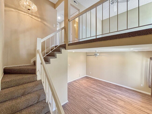 Foto del edificio - Beautiful 3BD/2.5BA Condo in Tierrasanta w...