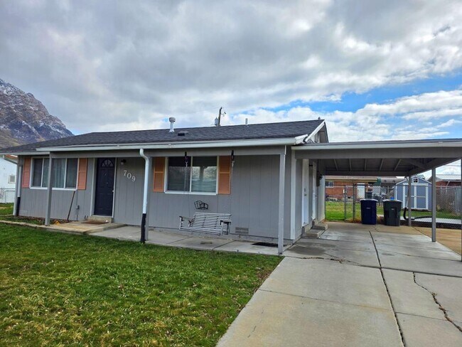 Foto del edificio - 709 E 1300 N St