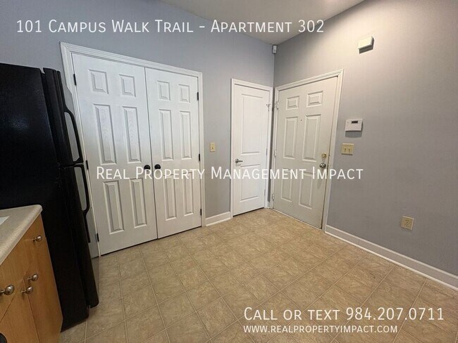 Building Photo - 101 Campus Walk Trl