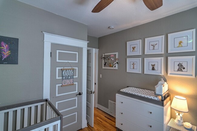 Building Photo - Fantastic 4 bedroom, 3 bath, 2 car garage!