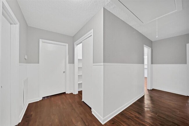 Foto del edificio - 2105 Olive St