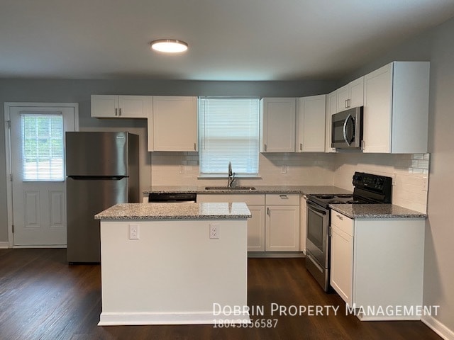 Building Photo - 6419 Glenway Dr