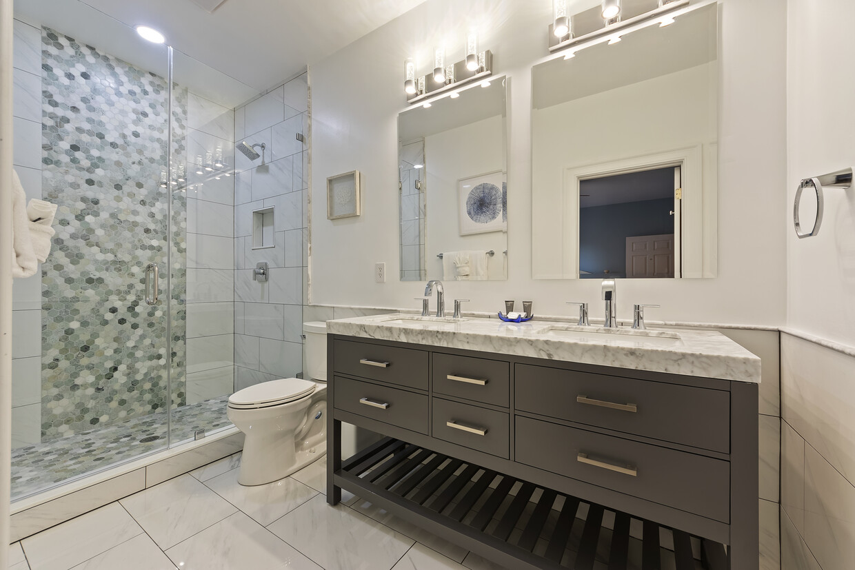 Foto principal - 2807 Palm Blvd