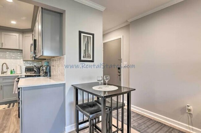 Building Photo - 1 bedroom in Charlotte NC 28203