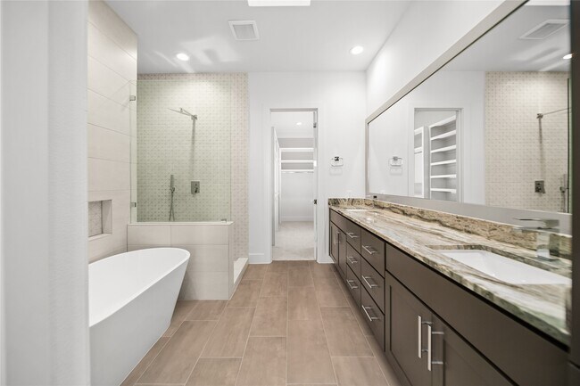 Foto del edificio - 2408 Gray St