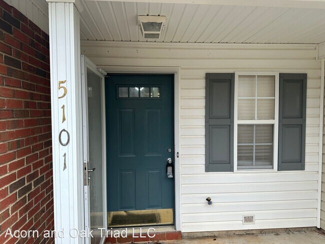 Foto del edificio - 2 br, 3 bath House - 5101 Bartholomews Lane