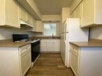 Foto principal - Beautiful Brick 2 BR Townhouse in Great Ze...