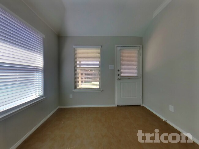 Building Photo - 9129 Holliday Ln