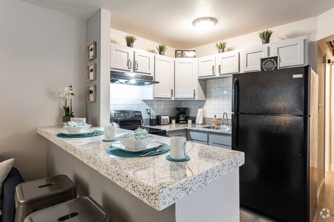 1BR, 1BA - 450 SF - Elevate @ South Mountain