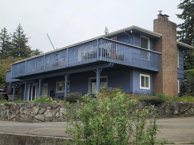 Foto del edificio - Silverdale Home with a View!