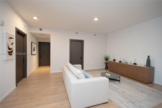 Foto del edificio - 398 NE 5th St