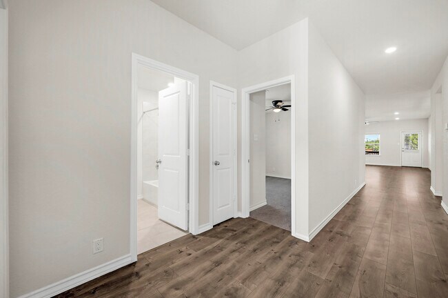 Photo - 5507 Stormie Keep House