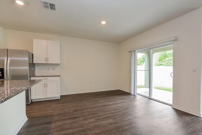 Foto del edificio - 1501 Aldenwood Pl