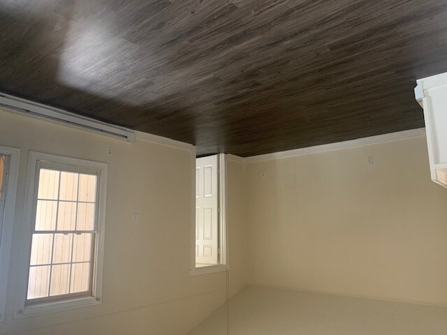Building Photo - 322 Possum Hollow Trail