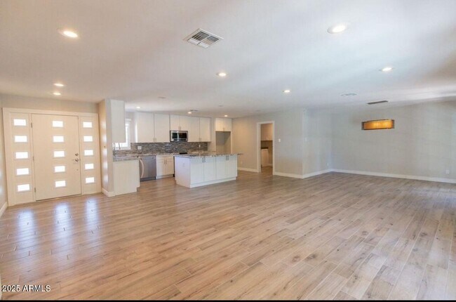 Foto del edificio - 5120 S Dorsey Ln