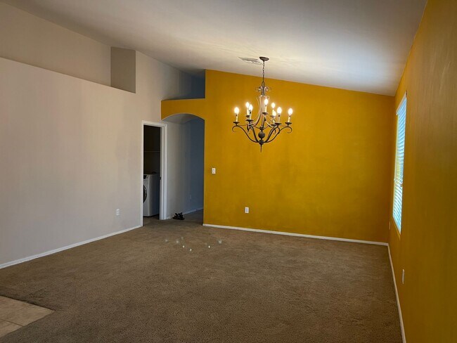 Foto del edificio - Beautiful Home in Villages at Dove Mountain