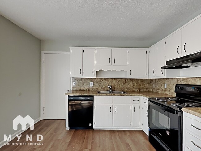 Building Photo - 5967 Shane Cir