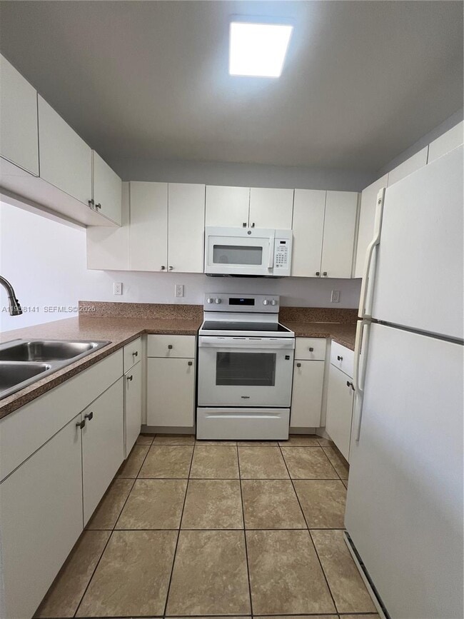 Foto del edificio - 9720 SW 184th St