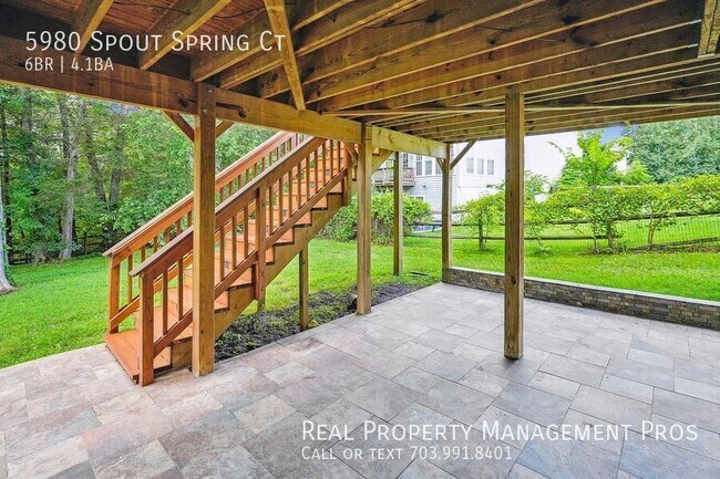 Foto del edificio - 5980 Spout Spring Ct