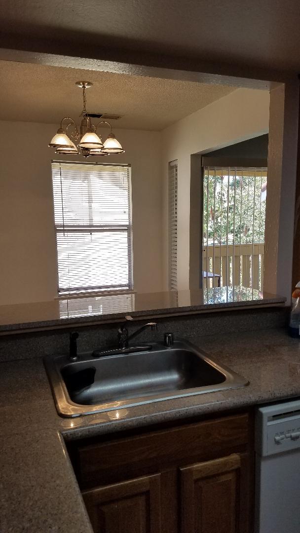 38 Las Moradas Cir Unit 38 Las Moradas, San Pablo, CA 94806 Condo for