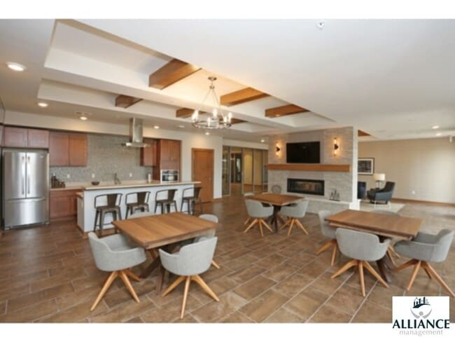 Building Photo - The Residences at Howard Commons - 2 bedro...