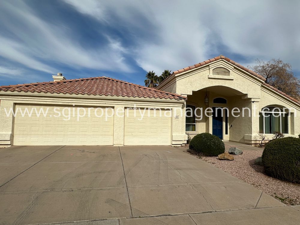 Primary Photo - Upgraded Mesa home with solar panels and p...
