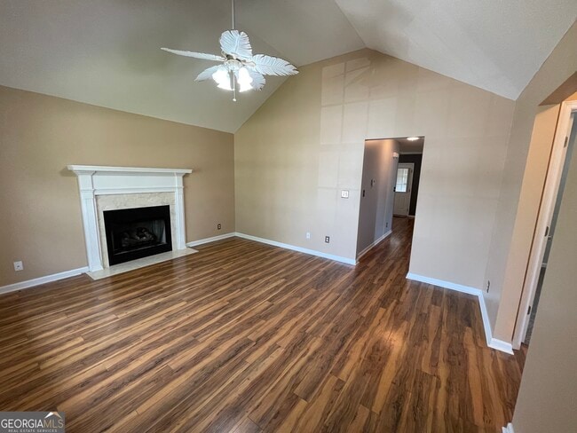 Foto del edificio - 207 Grand Ave