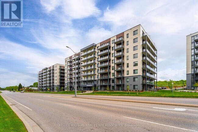 Photo du bâtiment - 181-181 Elmira Rd S