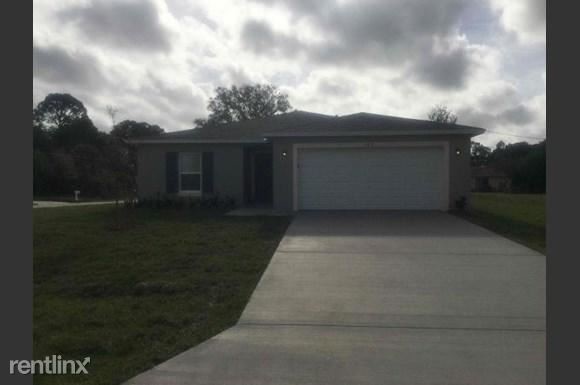 Primary Photo - 4 br, 2 bath House - 601 SW Sail Ter