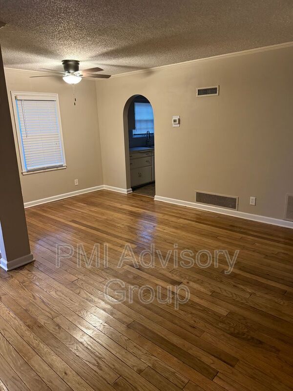 Foto del edificio - 1924 SW Stone Ave