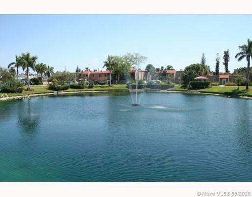 Foto del edificio - 4800 NW 79th Ave