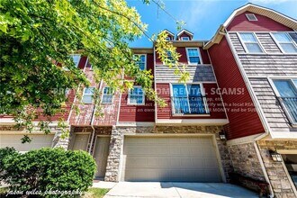 Building Photo - 2828 W Hillshire Dr