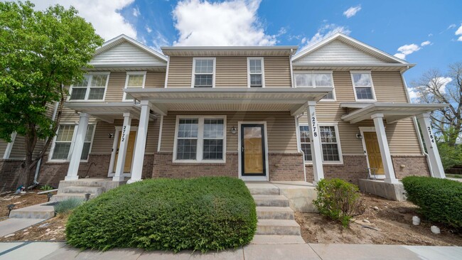 Building Photo - Two story townhouse in Southeast Colorado ...
