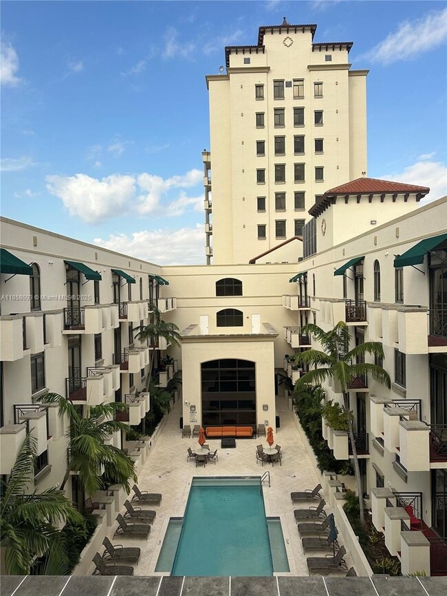 Building Photo - 1805 Ponce de Leon