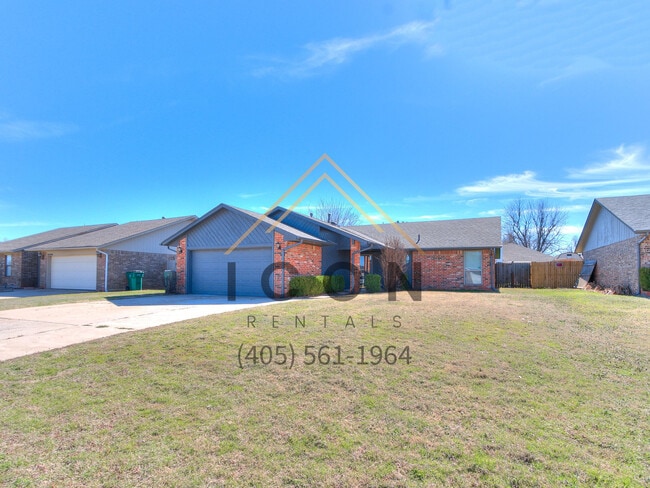 Photo - 8804 NW 92nd St House