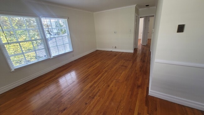 Foto del edificio - 5025 Cahuenga Blvd