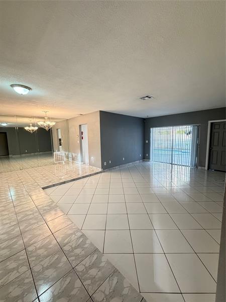 Foto del edificio - 2290 NW 32nd Terrace