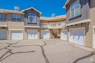 Building Photo - 2485 Fountainhead Blvd