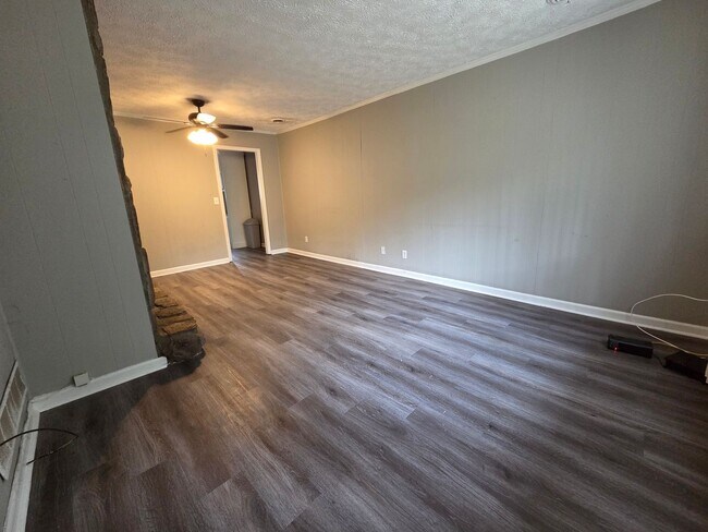 Foto del edificio - 82a Cedar Dr