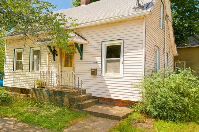 Building Photo - 416 I St